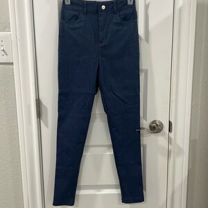 Women’s skinny pants (not denim) stretchy dress slacks 
Brand: Chocolate 
Size:S